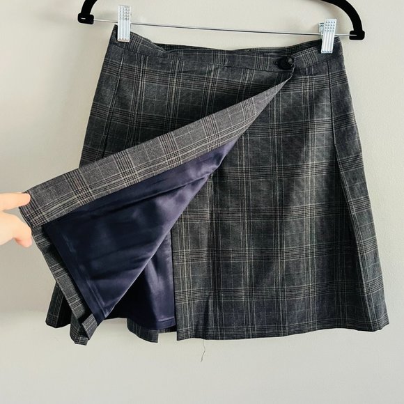 Tristan Gray Plaid Knee-Length Wrap Skirt - Picture 3 of 10